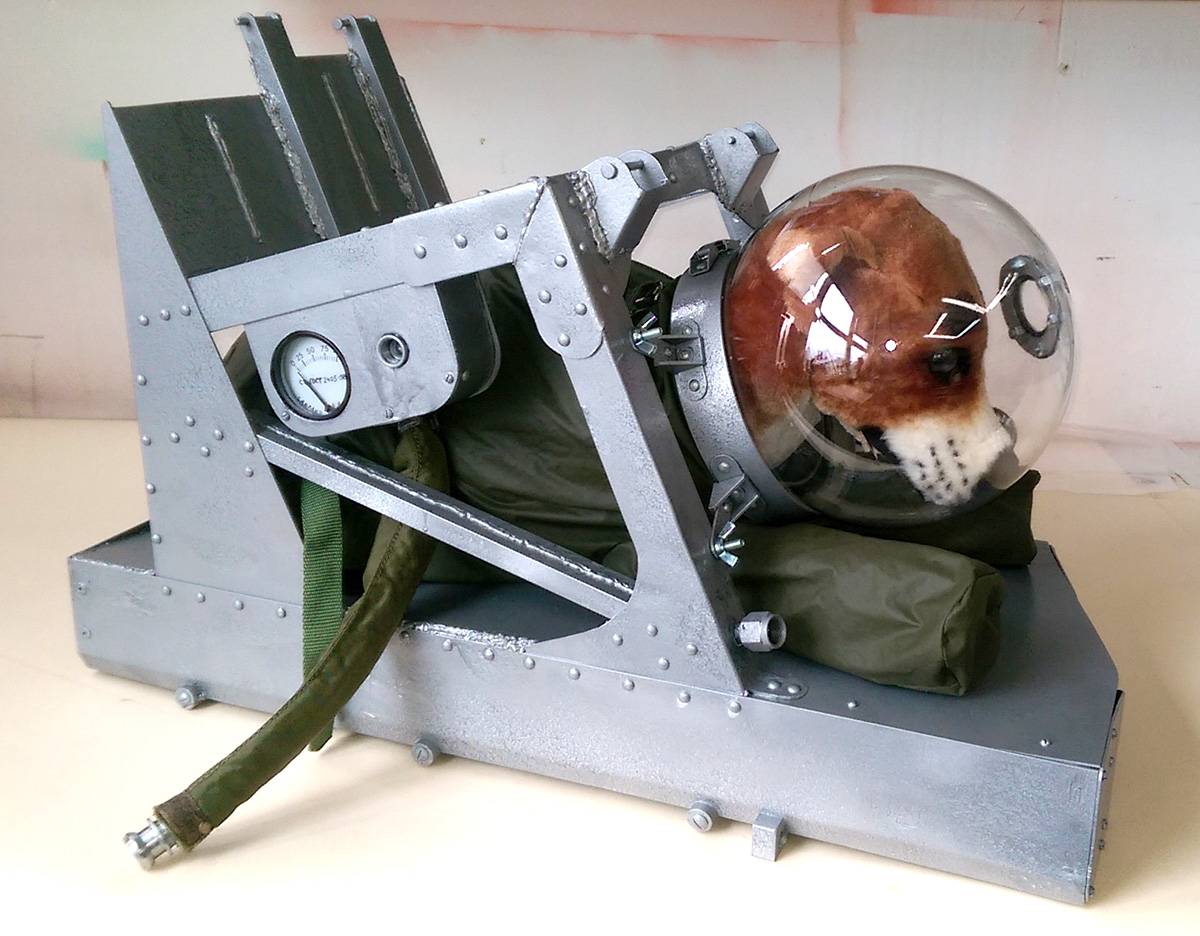 DogSpaceSuit_FinalFrontierDesign_RocketPower_Ejection_Sled.jpg