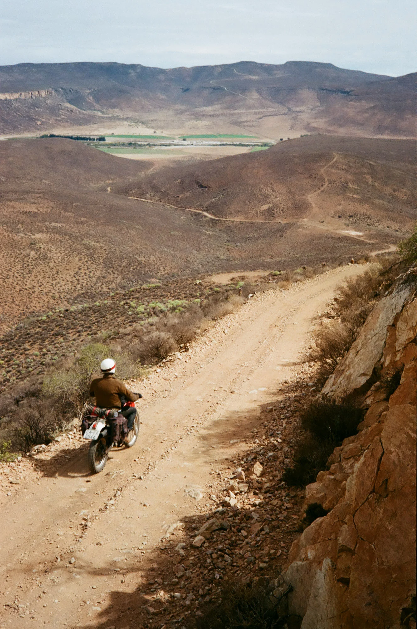 Dropping back down into the Biedouw Valley.