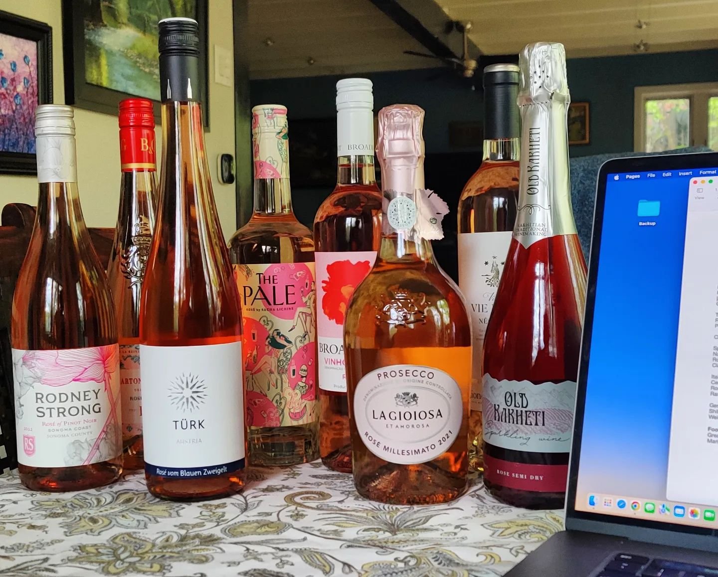 Setting the stage for my next #wineliving video. This time we're all about #ros&eacute;wine!

After hitting a low point during the 90s, blush wines have seen a rise to fame unlike any other category. Thanks to social media and hashtags like #ros&eacu