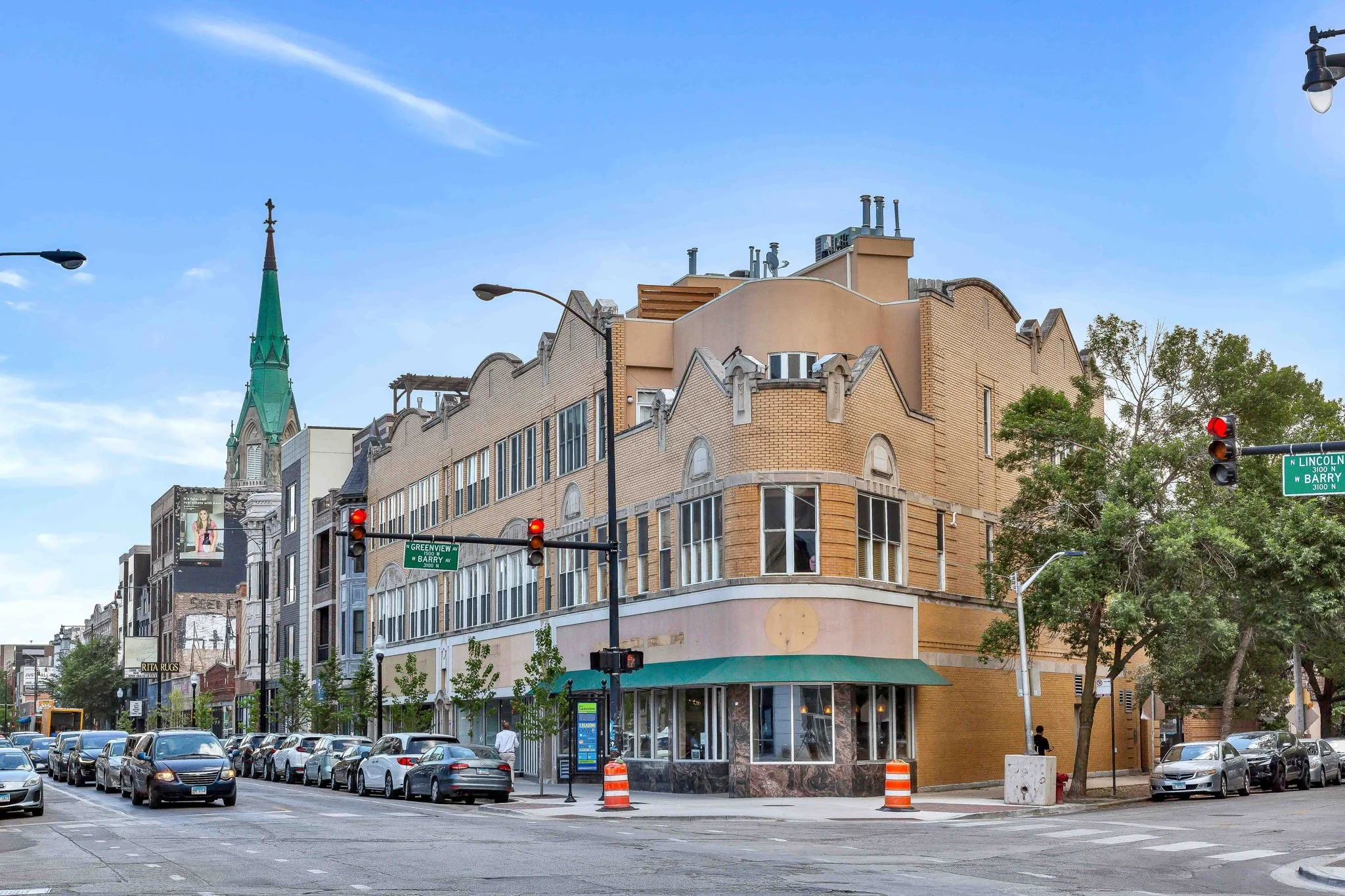 Lakeview's Newest Coffee Hotspot: Queen Bee Cafe Grand Opening