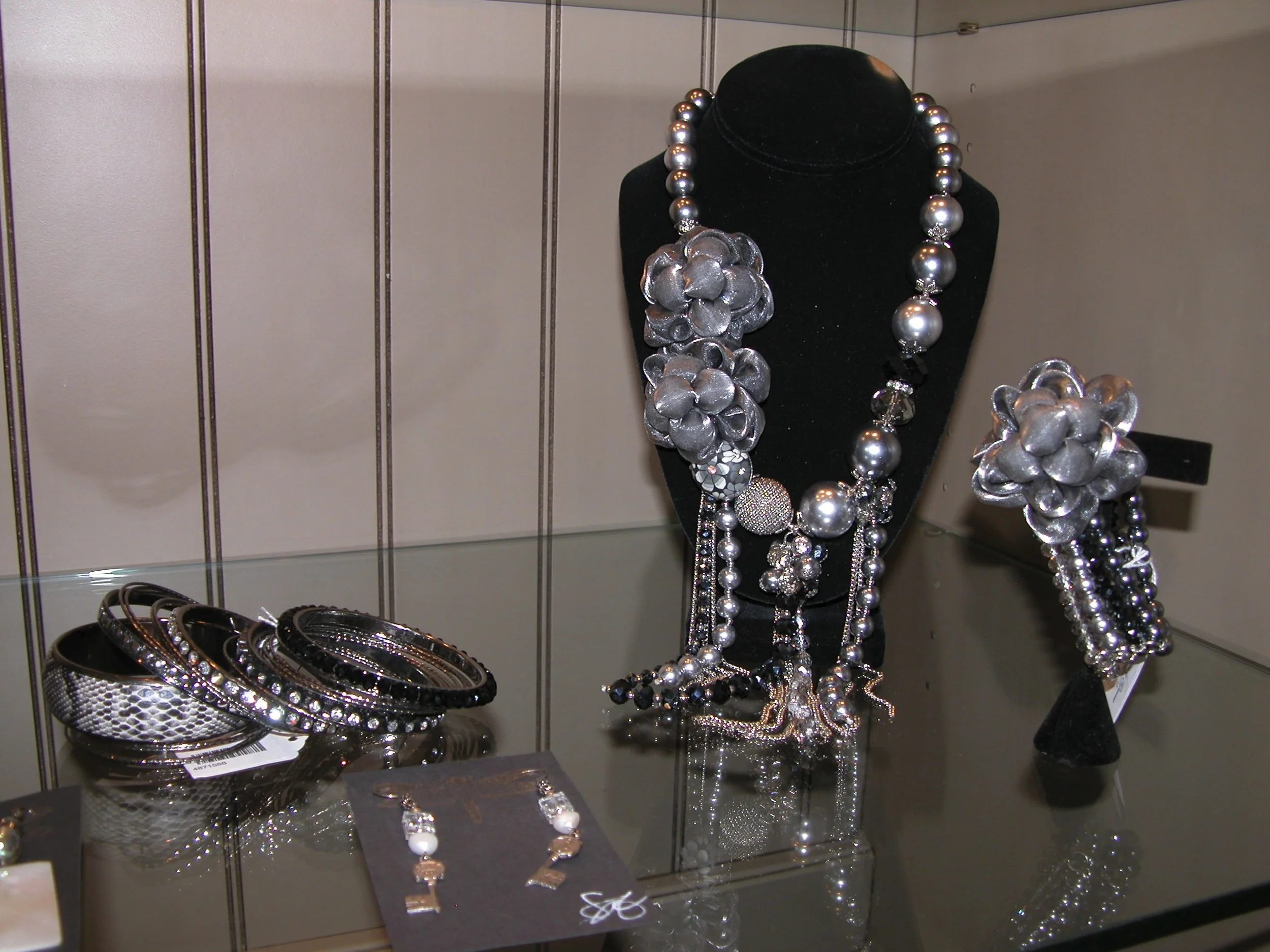 Jewelry, Purses and more!