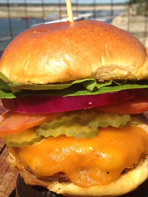 cheeseburger.jpg