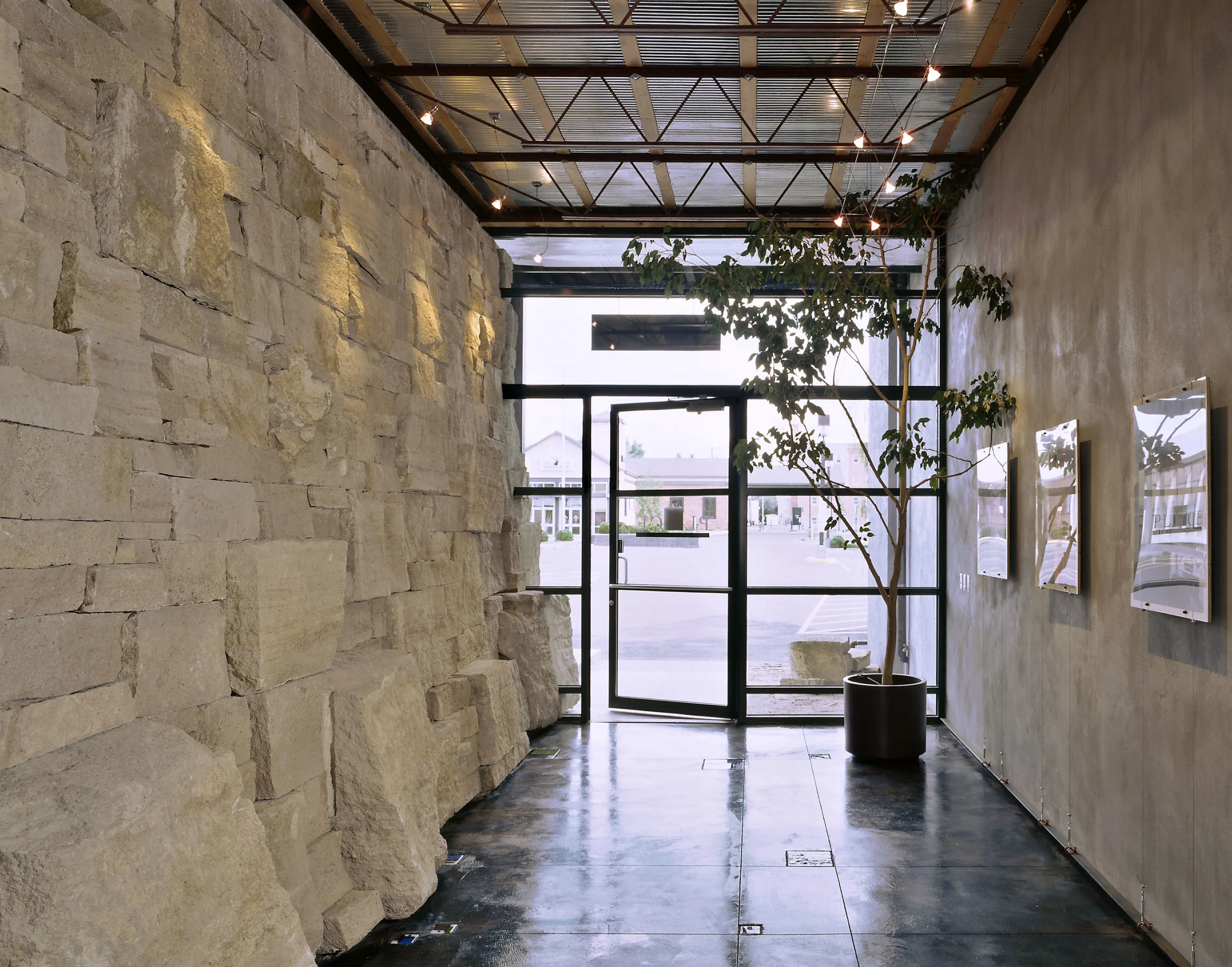 PlaceJKLlobby.jpg
