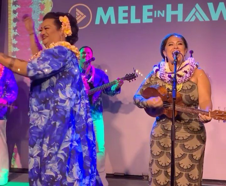 Still sore from smiling all night! Mahalo to everyone who was apart of our first ever live audience Mele in Hawai&rsquo;i celebrating Mele and Hula! The performances were 🔥 . 
Subscribe to HakuCollective&rsquo;s YouTube to see more on our next episo