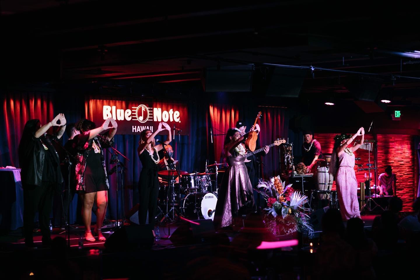 What a night😅I had a blast celebrating my birthday with all of you @bluenotehawaii and can&rsquo;t wait to do it again tonight! 

The shows are Sold Out but you can still grab tickets for the livestream tonight at 6:30pm at bluenoteHawaii.com link i