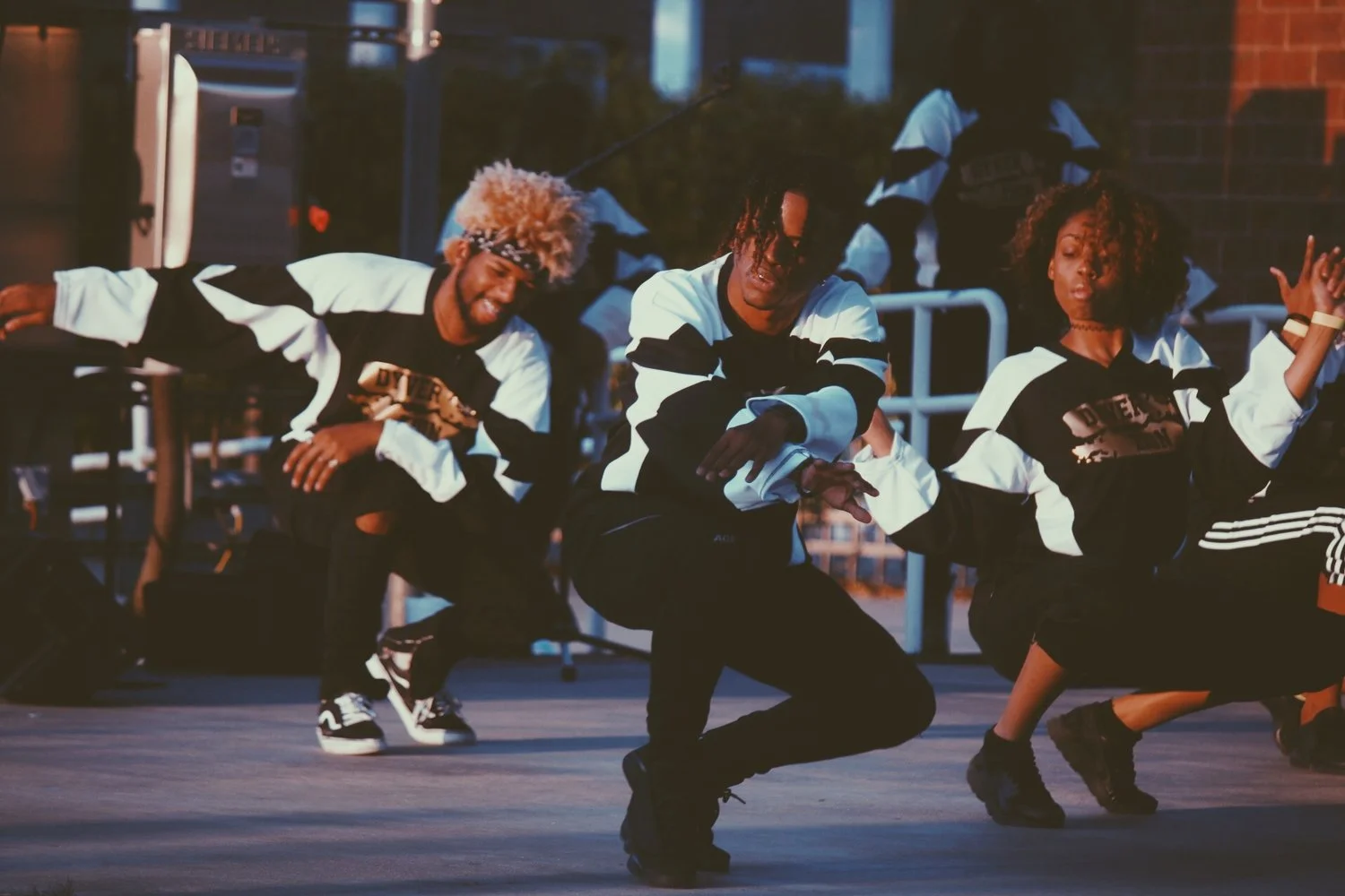 Watch Damez Perform "2 Points", "Fallen" &amp; "On the Run" Live