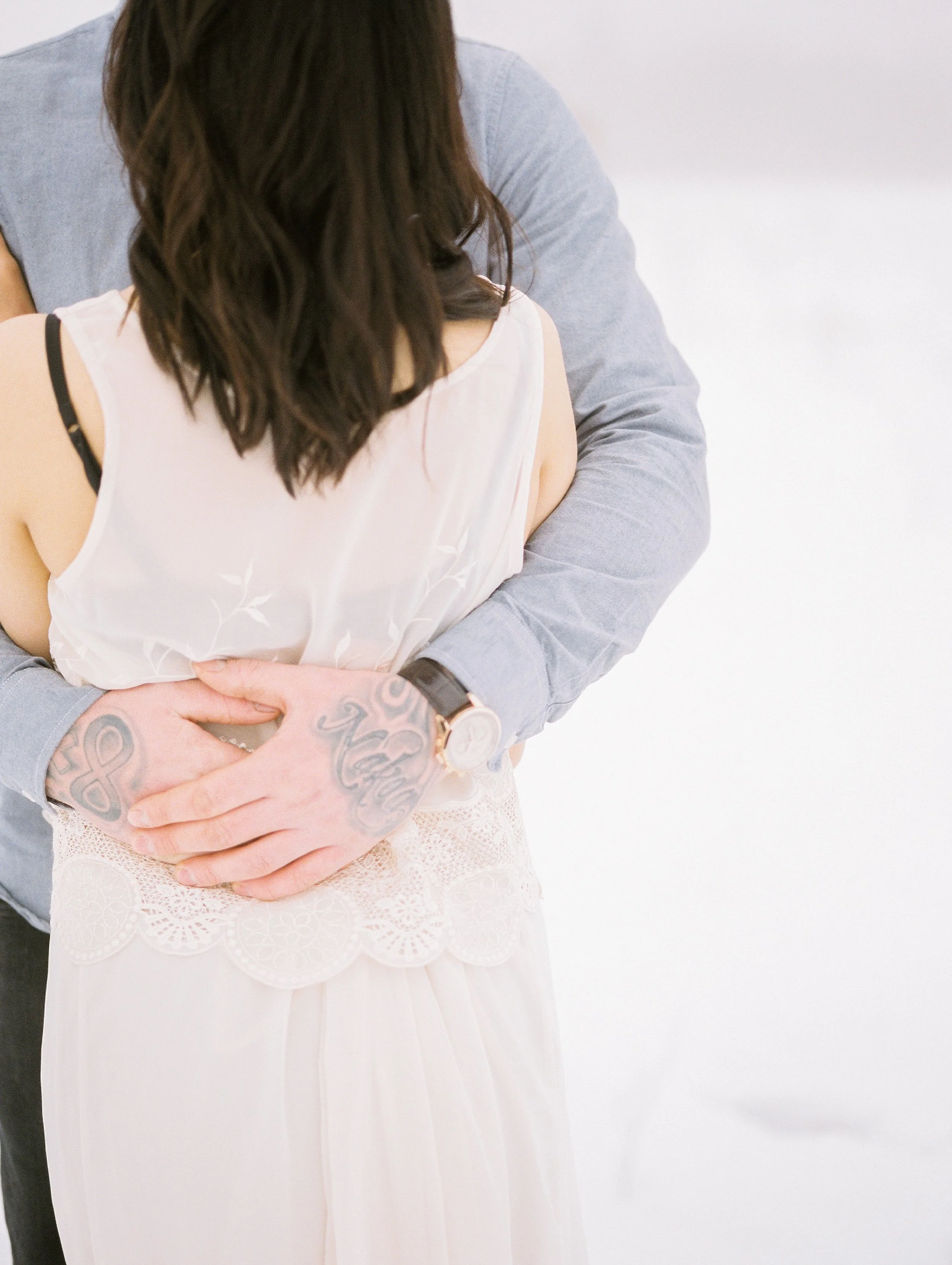 Tattoed couples | Winnipeg winter romantic couples session | Keila Marie Photography