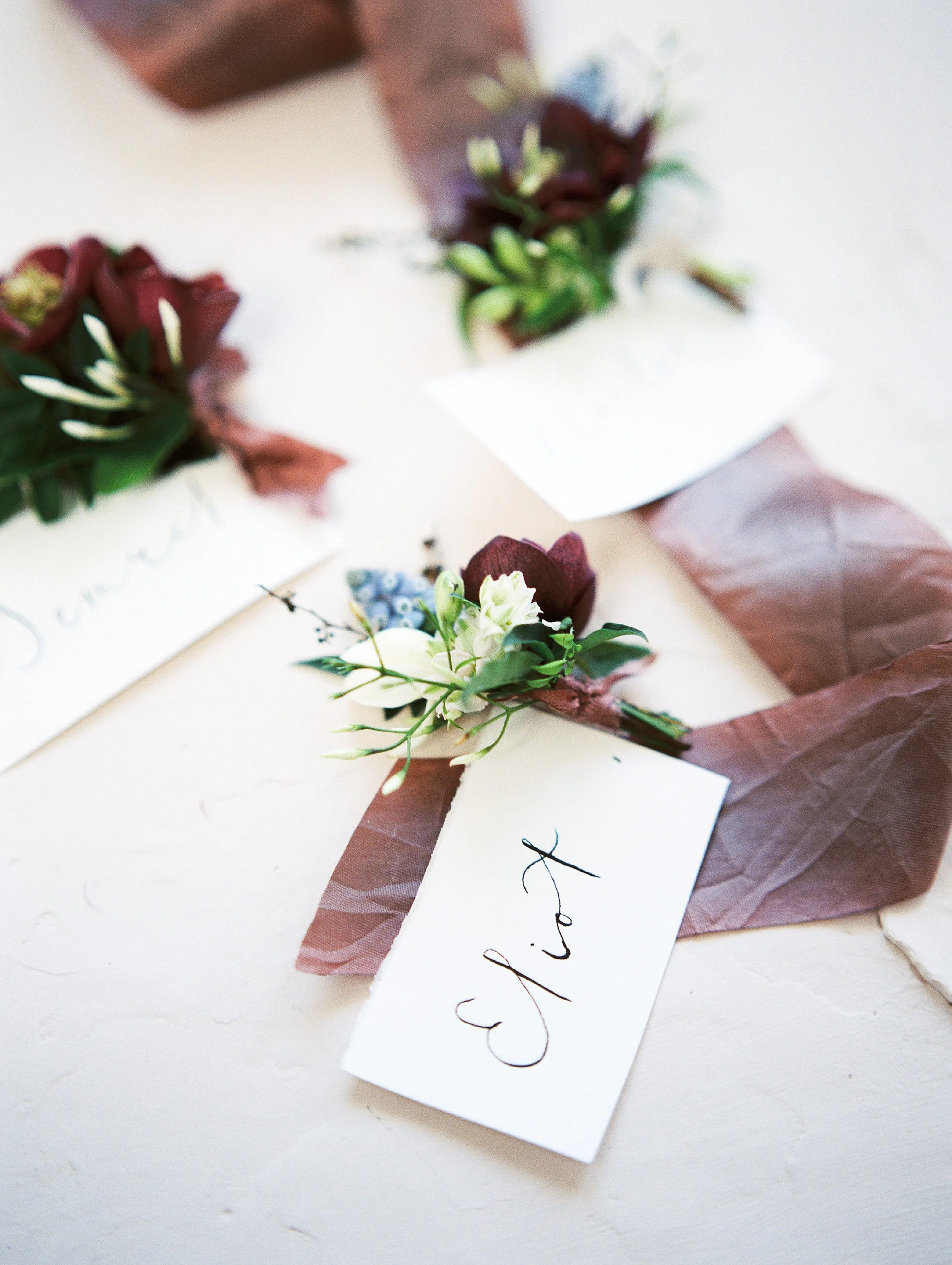 Winnipeg Wedding Photographer Keila Marie Photography | Wedding details calligraphy name tags