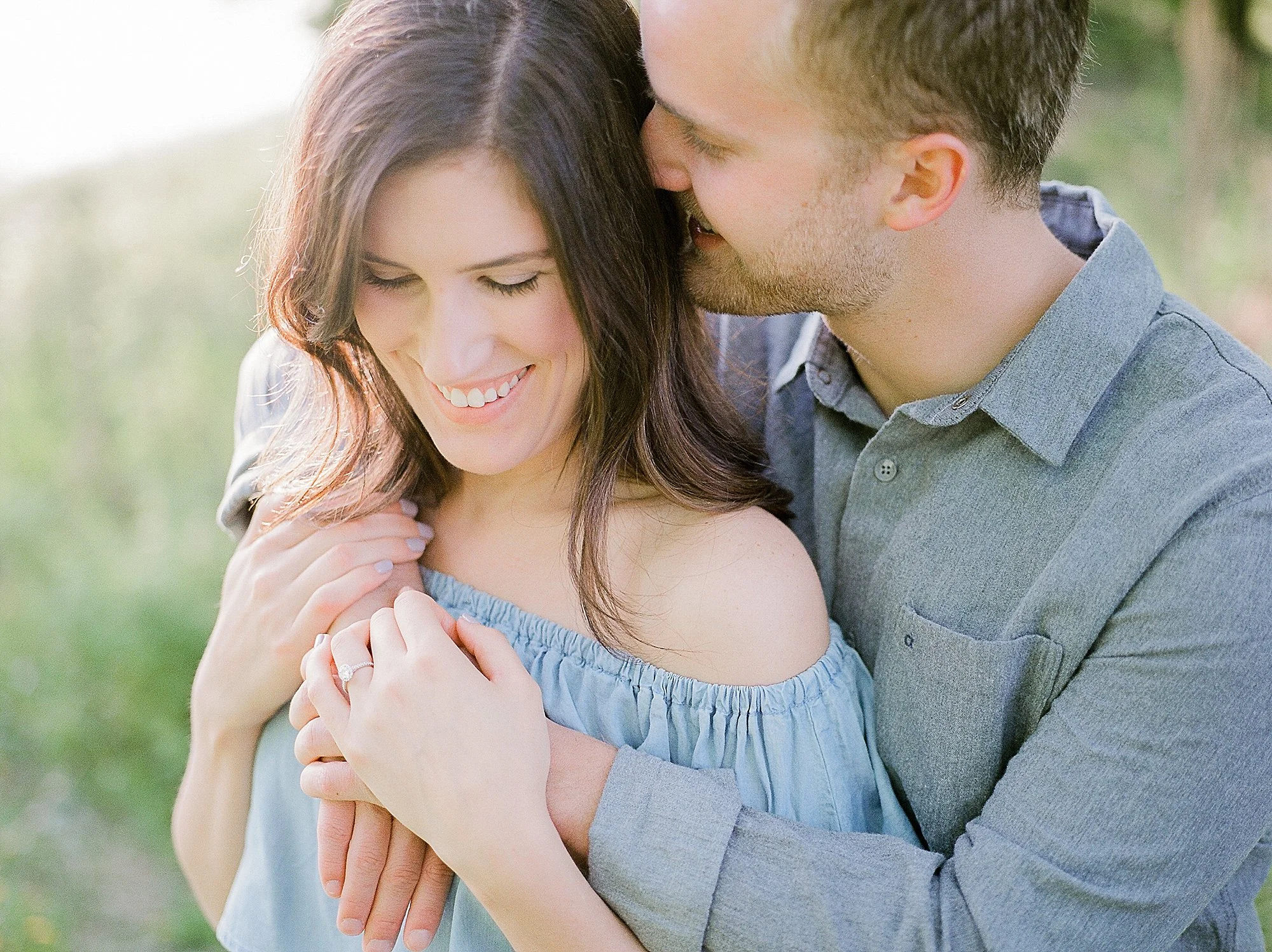 romantic engagement session, engagement photos pose ideas, outfit ideas for summer engagement pics, winnipeg wedding