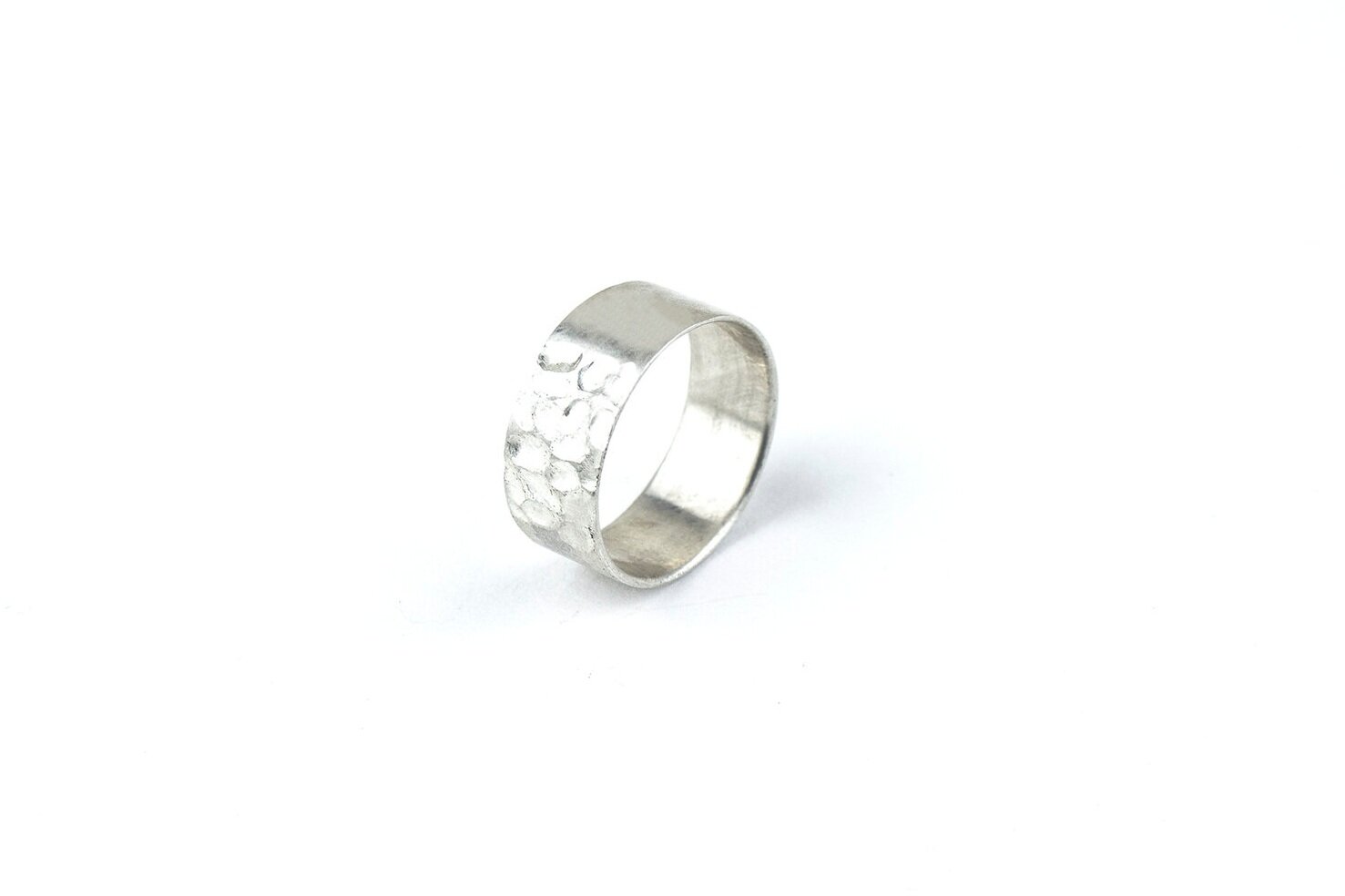hammered+band+ring.jpg