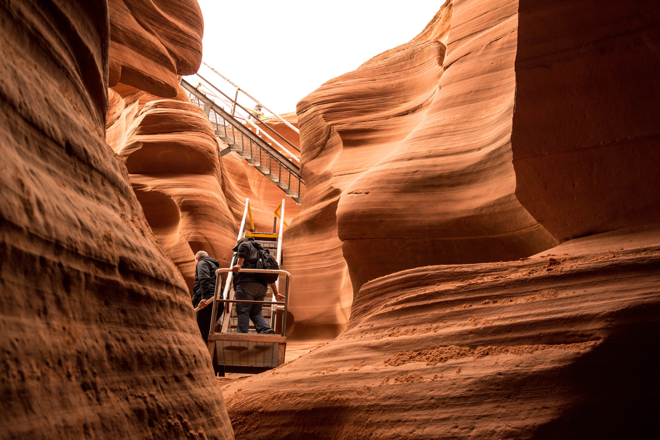 The steep steps into the canyon.