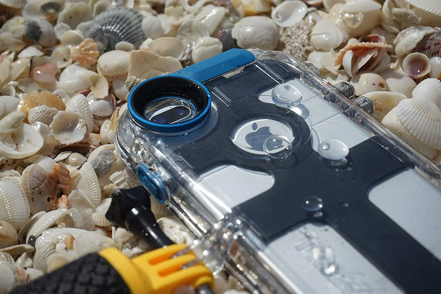 The ProShot feels more like professional DSLR housing than a cell phone case.
