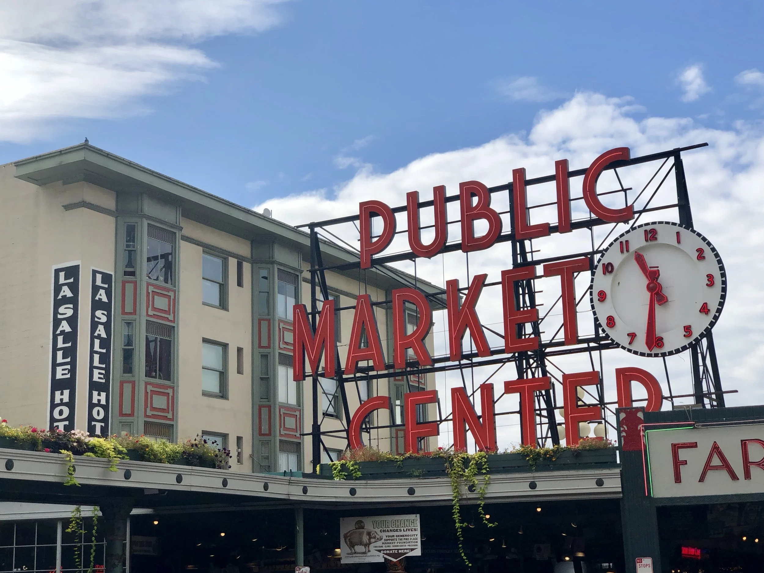 pikes place.jpg