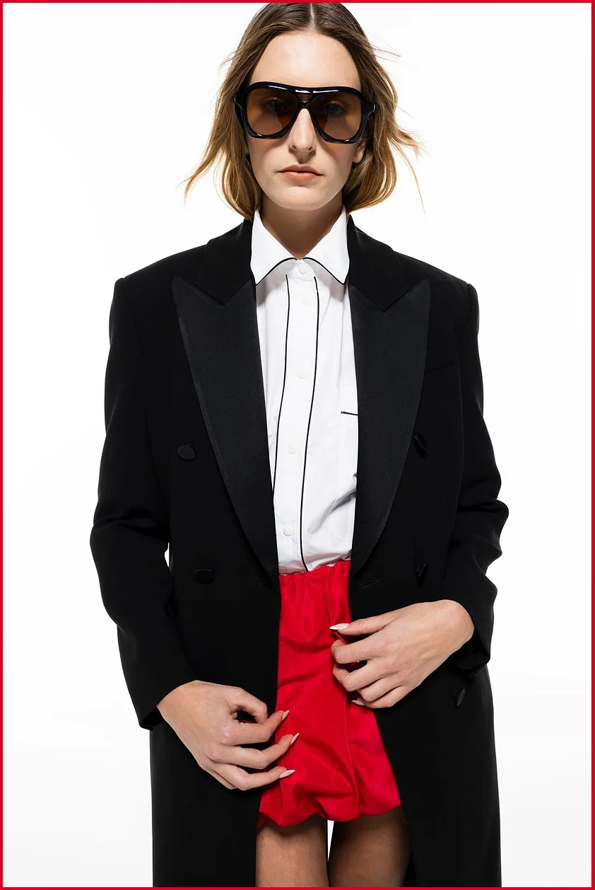 High_Key_Womens_Fashion-Olivia_red_border.jpg