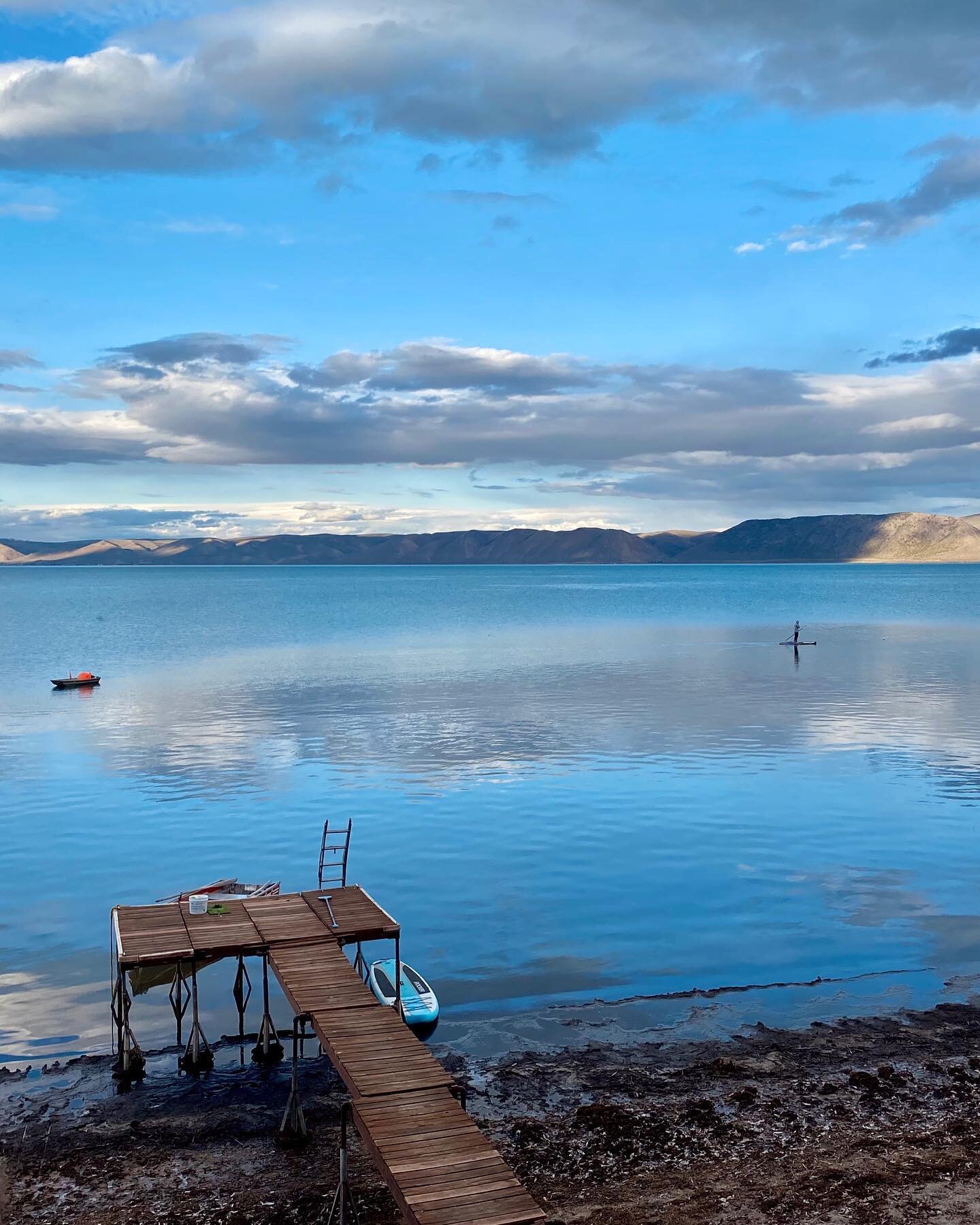 Bear Lake has always been one of my favorite places to reset myself and get away. And with all this quarantining it was especially needed! #bearlake #utah #lake #paddleboarding #irockerpaddleboards #nature #shotoniphone #earth #selfcare #selfisolatio