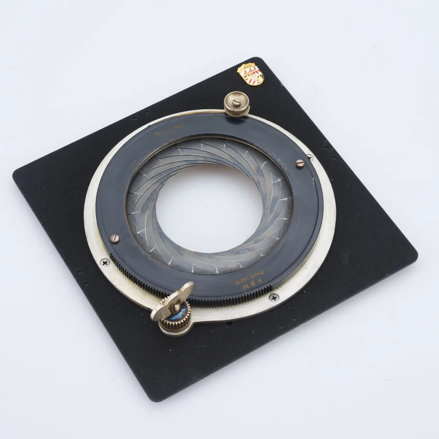 Linhof Kardan 4x5 Lens Board with Brevette Italy Universal Iris