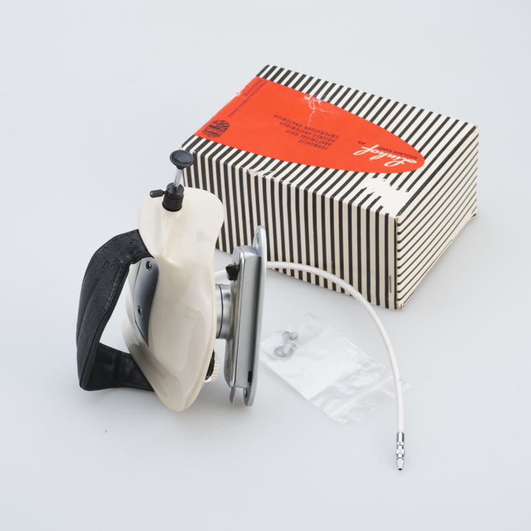 Linhof Technika IV / V Left Hand White Anatomical Grip & Cable