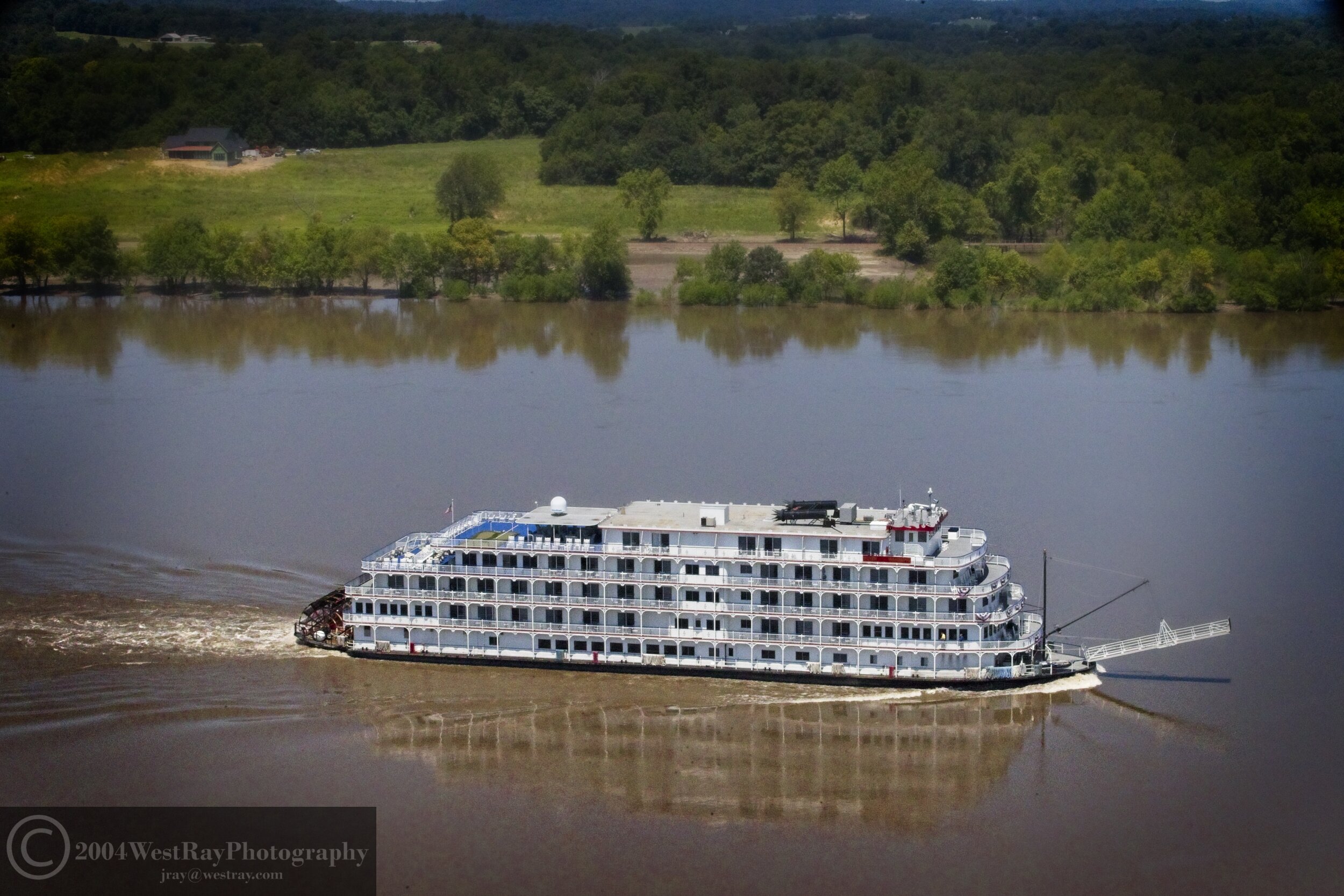 River Boat along the Mississippi River 3
