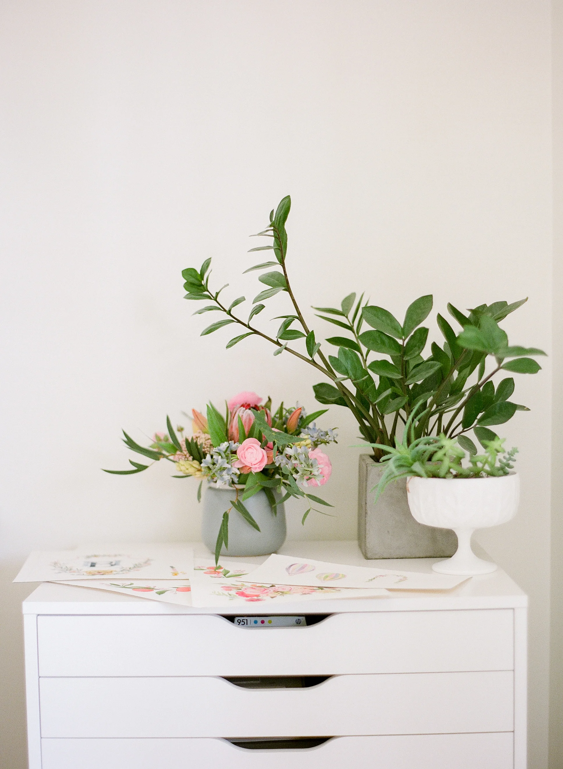 An incredible bouquet from darling botanical is sometimes all you need to get in the mood to paint ALL the florals.