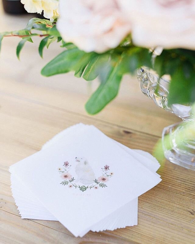 Feeling so excited to see these cuties featured on @caratsandcake today! These cocktail napkins featuring the brides Great Pyrenees doggies are one of my favorite day-of touches to date. Nothing I love more than painting my clients&rsquo; sweet pups.