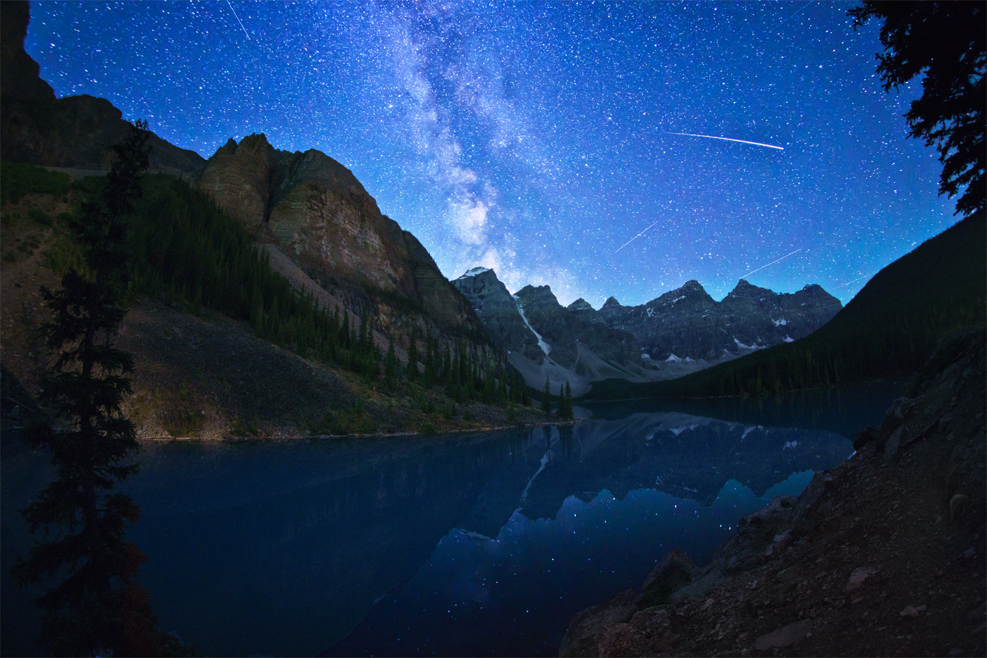 Moraine Lake by Night - afterhours
