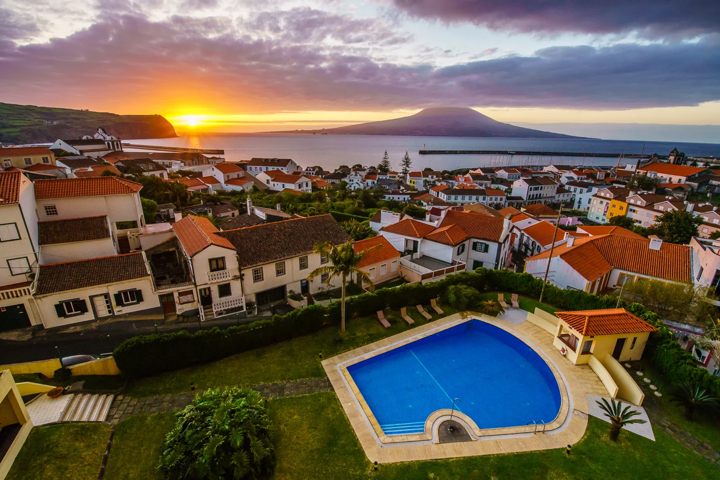 Our view from the hotel room at sunrise © Paul Nguyen