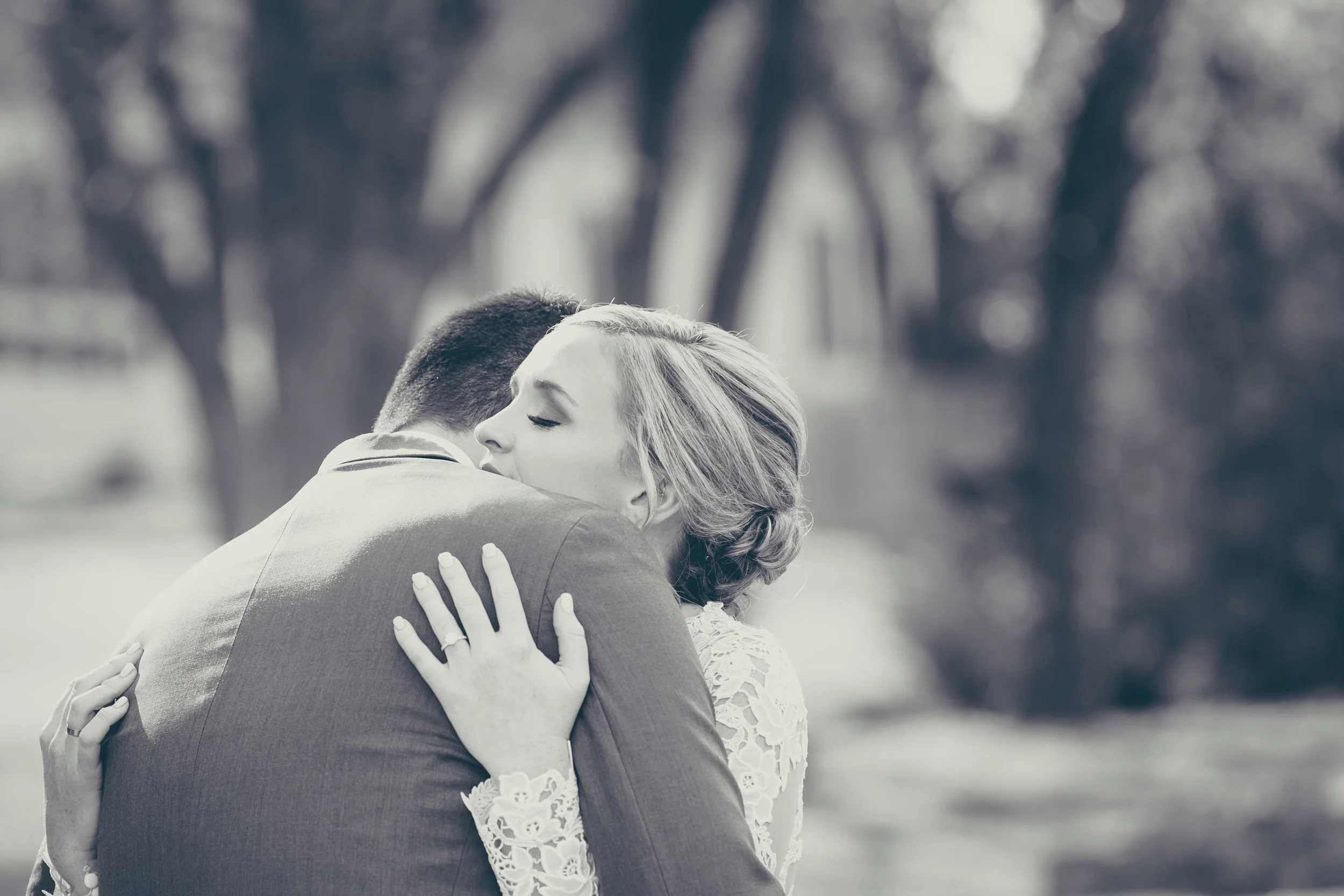 Alyson+Ryan-First Look-9.jpg