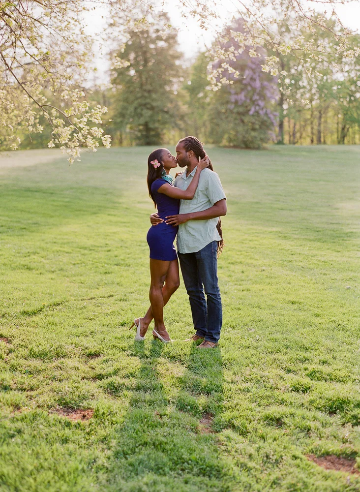 Share a Kiss at Burke Lake