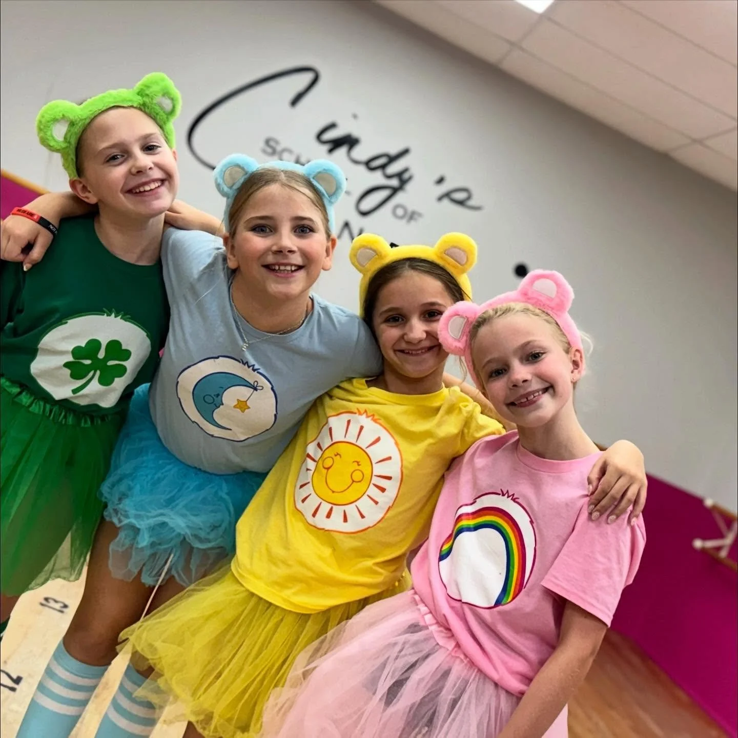 More #csodcostumeweek joy! The costume days may be over, but more pictures to come. Happy Hallowee! 🎃 👻 🍬