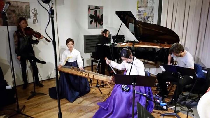 east meets west concert live at Scholes NY   Photo by Ju-Yong Ha