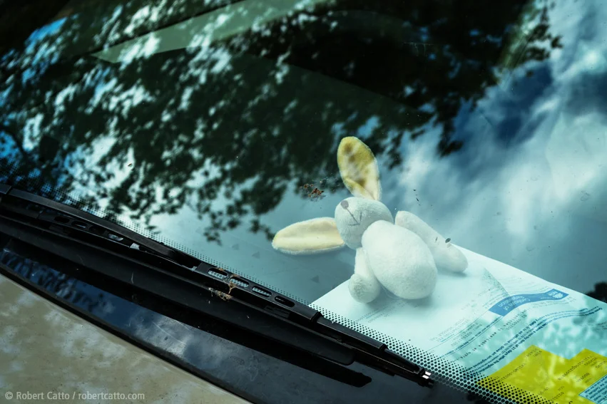 Legless in Kings Cross, Sydney (with Fuji X-Pro 1 & 60mm f/2.4 lens, and Alien Skin Exposure 4)