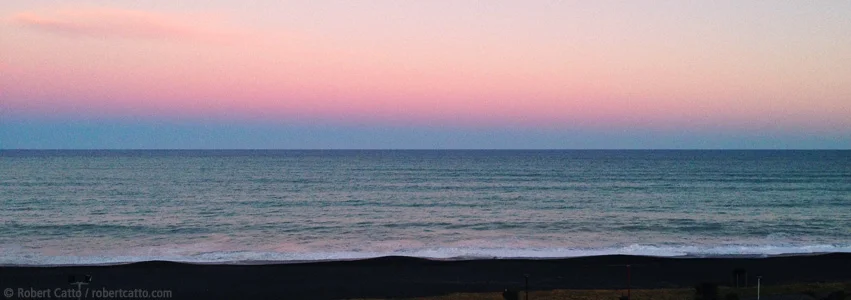 Sunset on Napier's Waterfront on the Weekend (with 645 Pro for iPhone 4S, and Alien Skin Exposure 4)