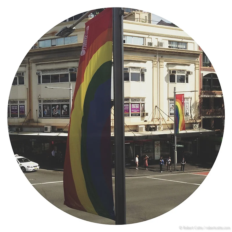 Rando app for iPhone & Android gifts you a stranger's photo, in exchange for your own...