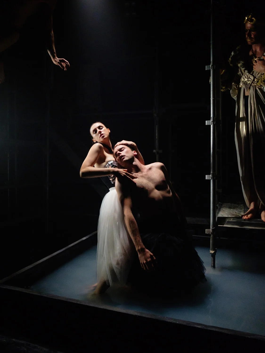 Hannah Raven and Sam Marques in Metamorphoses
