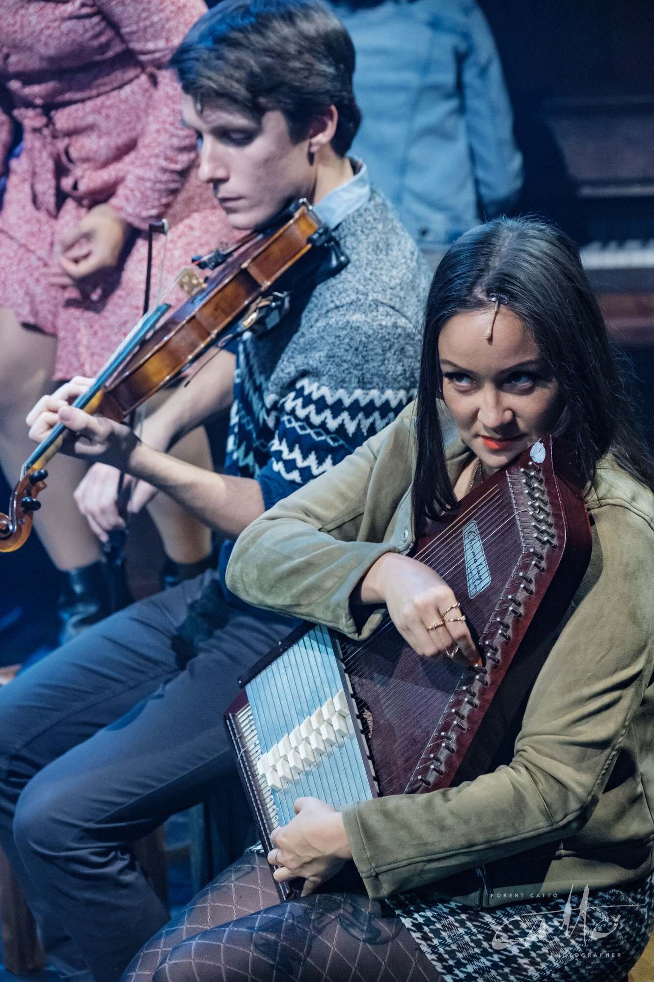  Alec Steedman and Victoria Falconer in Once, at Darlinghurst Theatre Company. 