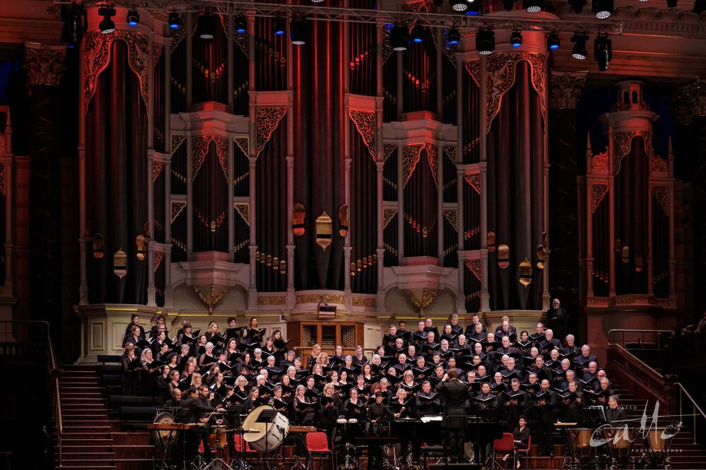  Sydney Philharmonia Choirs—rear of ground floor view (position 2 on the floor plan). Taken with a Fujifilm X-H1 and 50-140mm f/2.8 lens at 50mm, 1/125s at f/5.6, 2500ISO. 