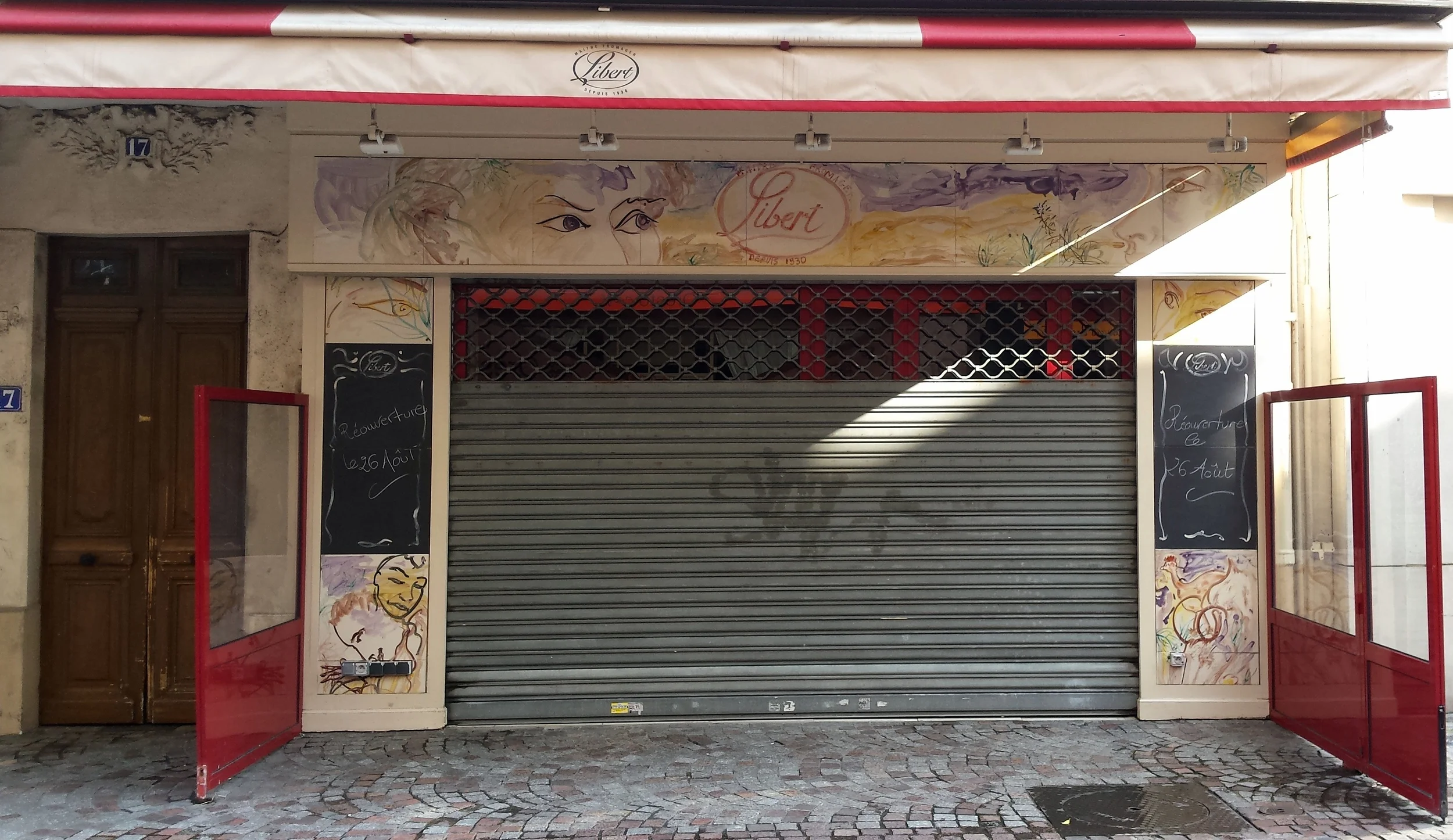 Summer sadness: the fromagerie is closed until August 28.