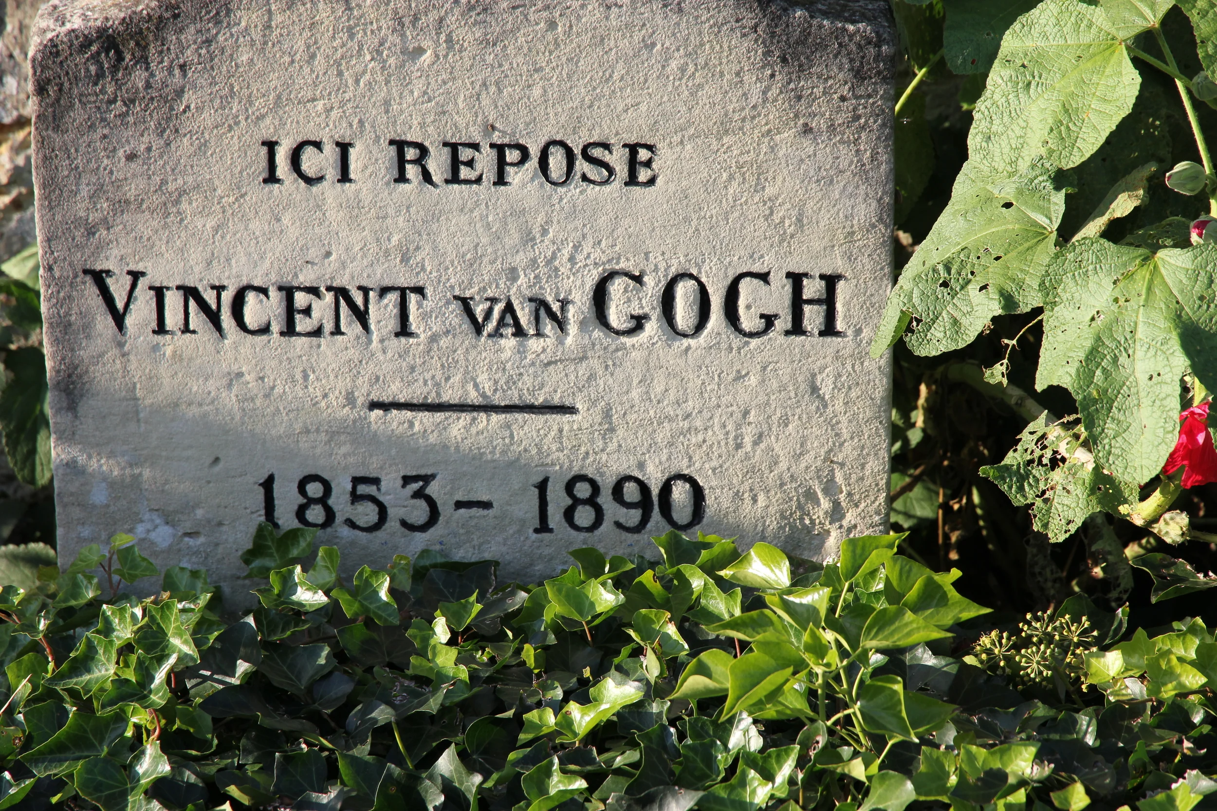 Graveside in Auvers-sur-Oise