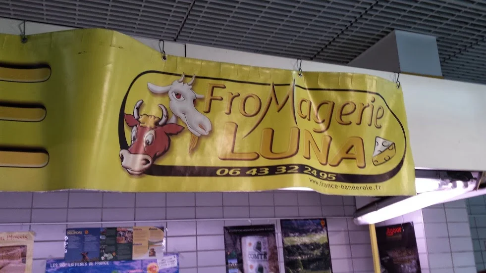 La fromagerie Luna au marché de Levallois.