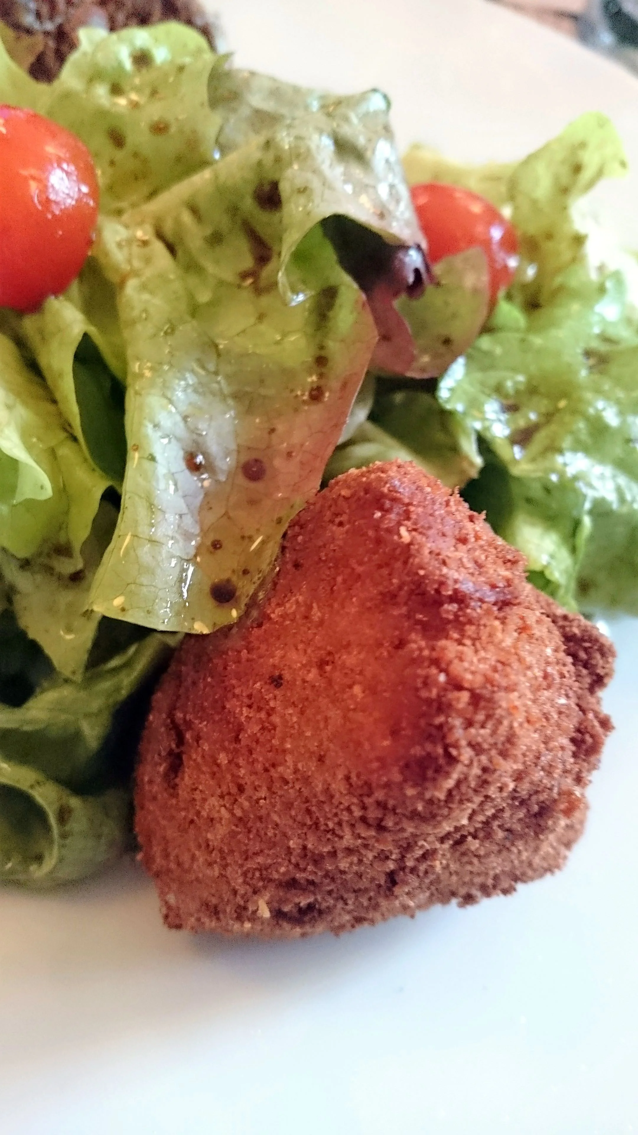 Fried camembert, before.