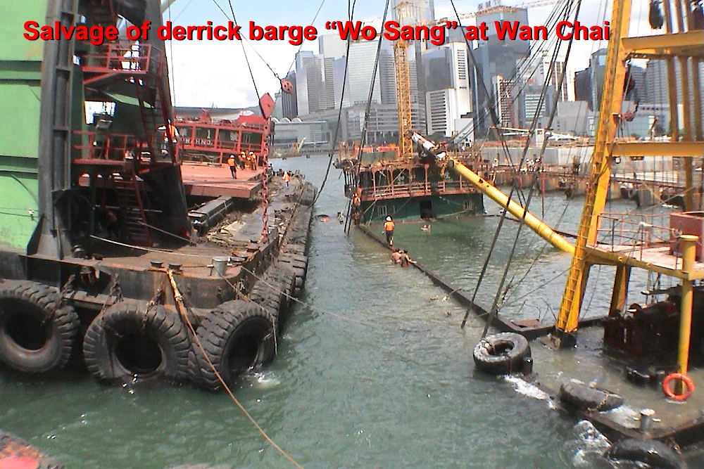 2005-06-24 Salvage Derrick barge Wo Sang in WC.JPG