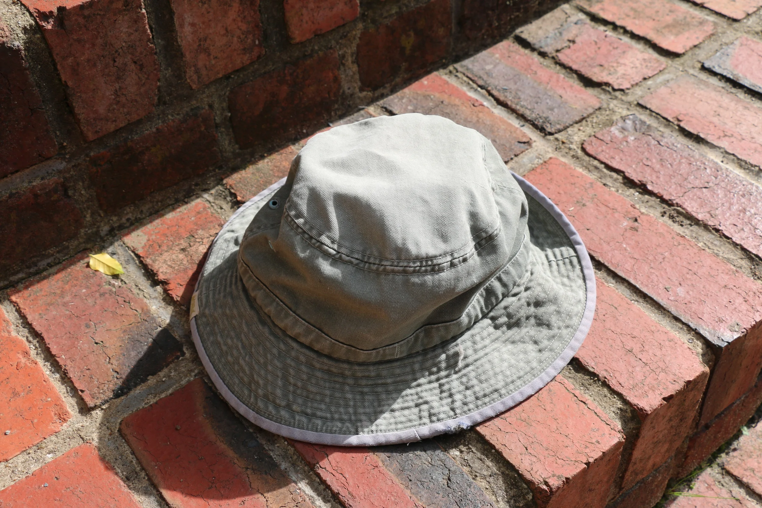 Tuck's workhat.jpg