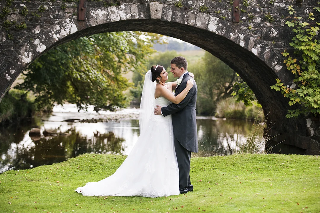 Simon and Alanna wedding preview.jpg
