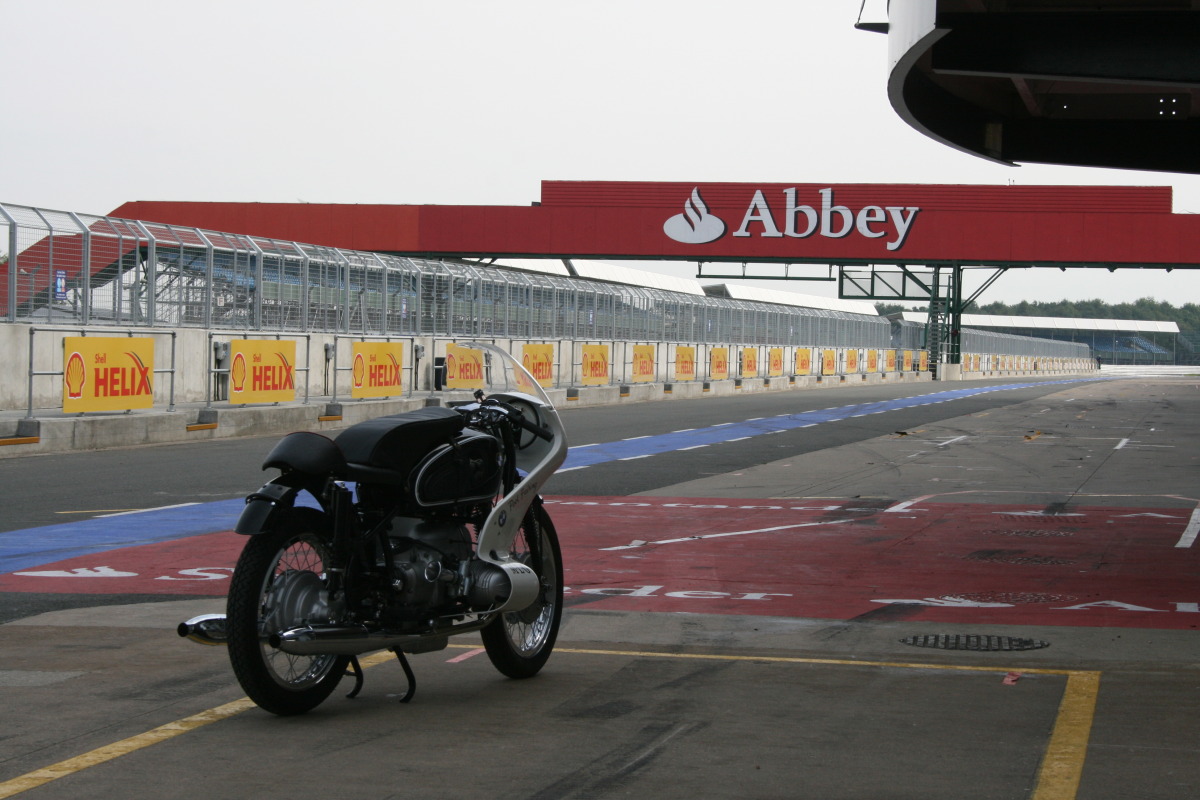 bmw silverstone.jpg