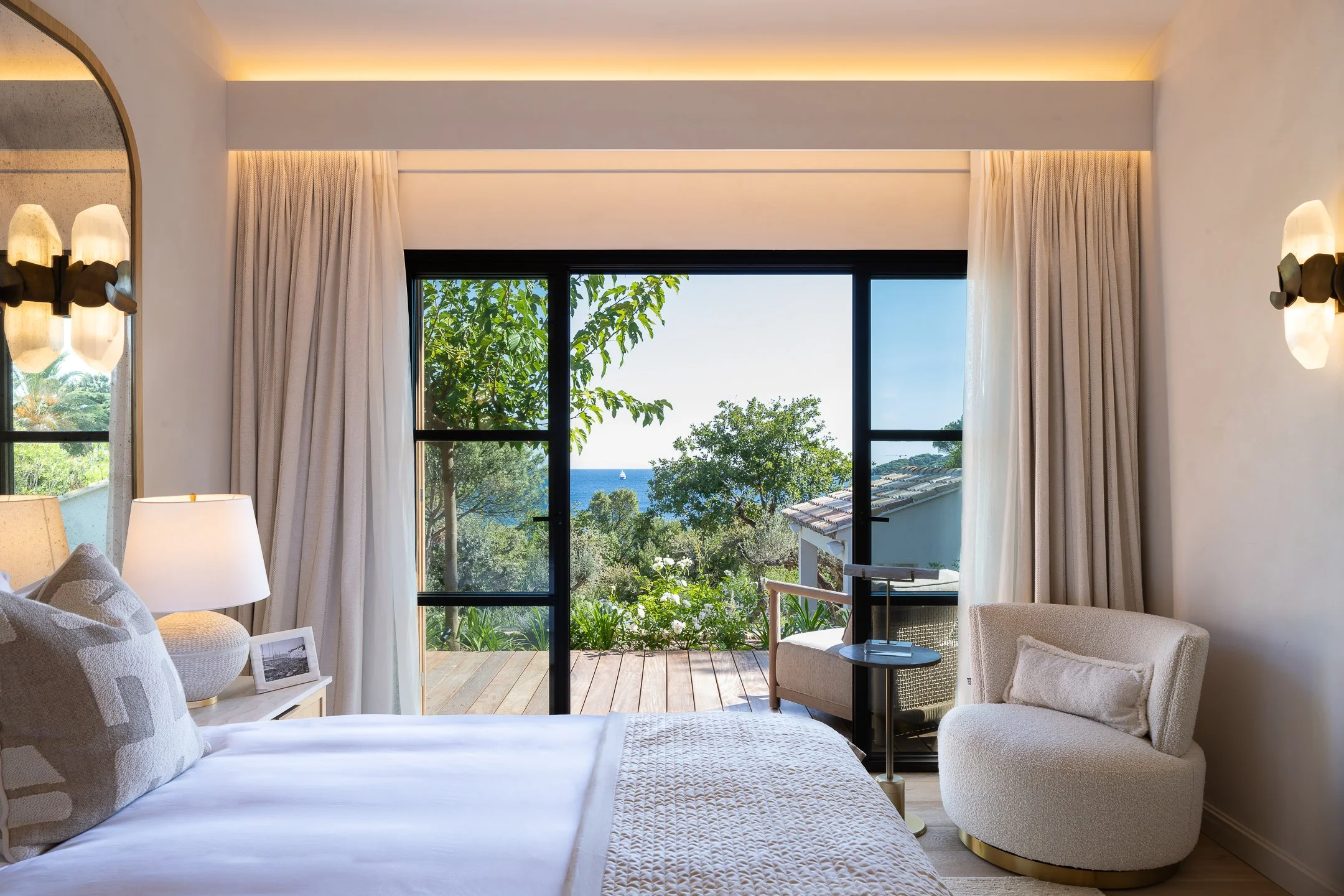 interieur Villa Blue Sky Saint -Tropez Eric Santos 2025 -- 002.jpg