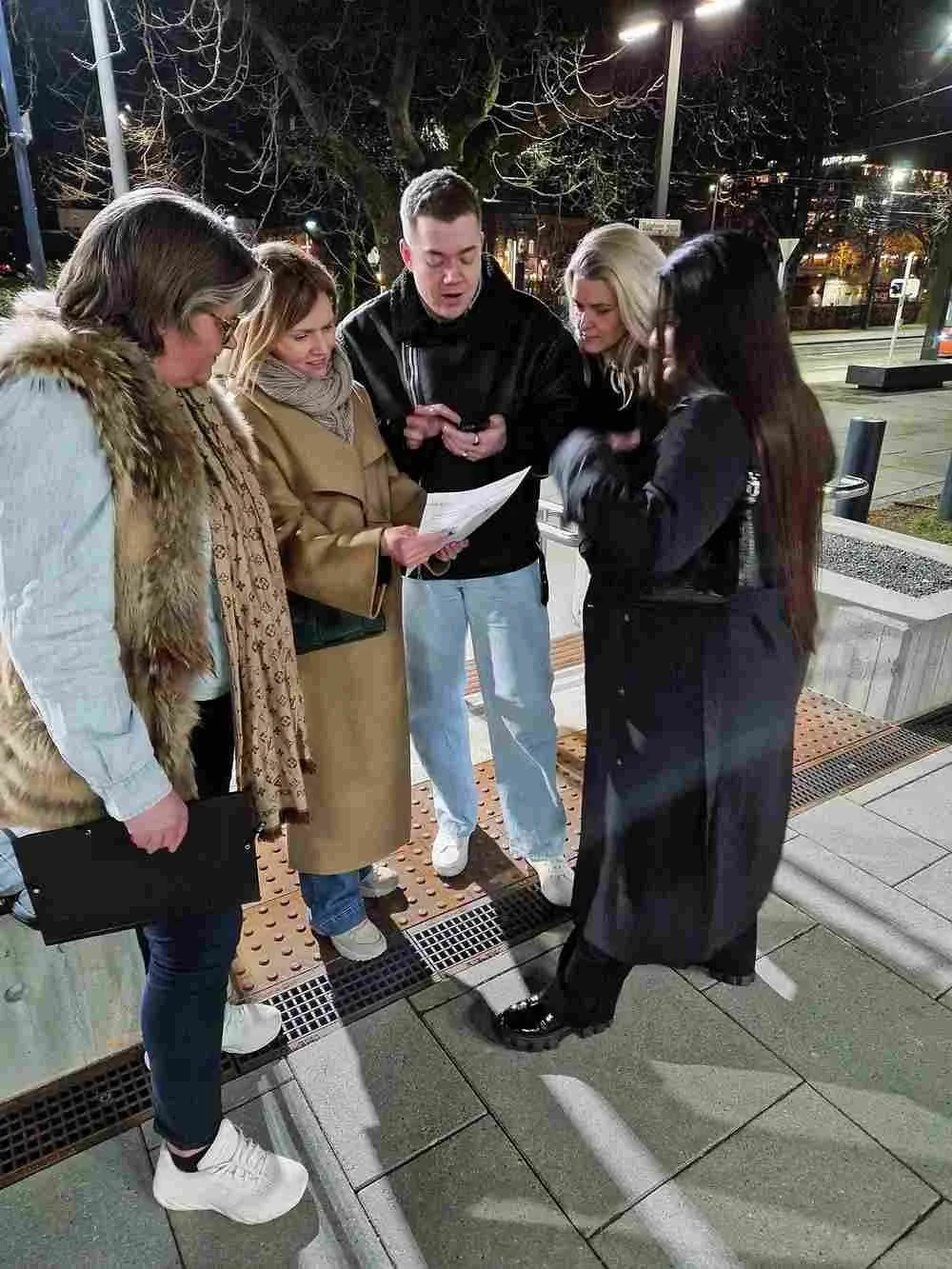 En gruppe på teambuilding i Oslo med Spygames