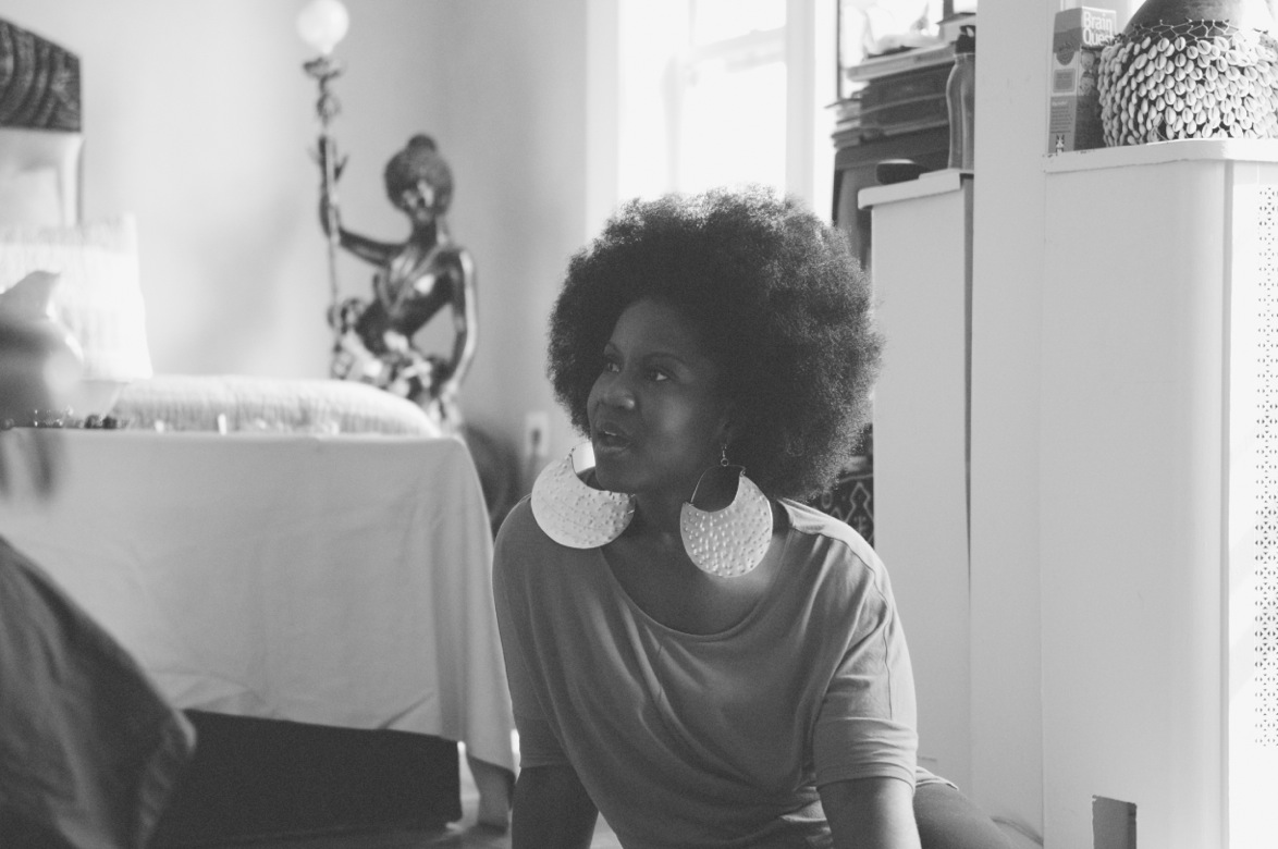 Comfortably swathed in a pair of black yoga pants (“I buy them in every color under the sun!”), she sits with one leg tucked under her, the other outstretched. Between her big smile and even bigger fro, Tappin does seem ready for anything. It's that same take-charge attitude that propelled a then 16-year-old Tappin to decide to start her own business.
