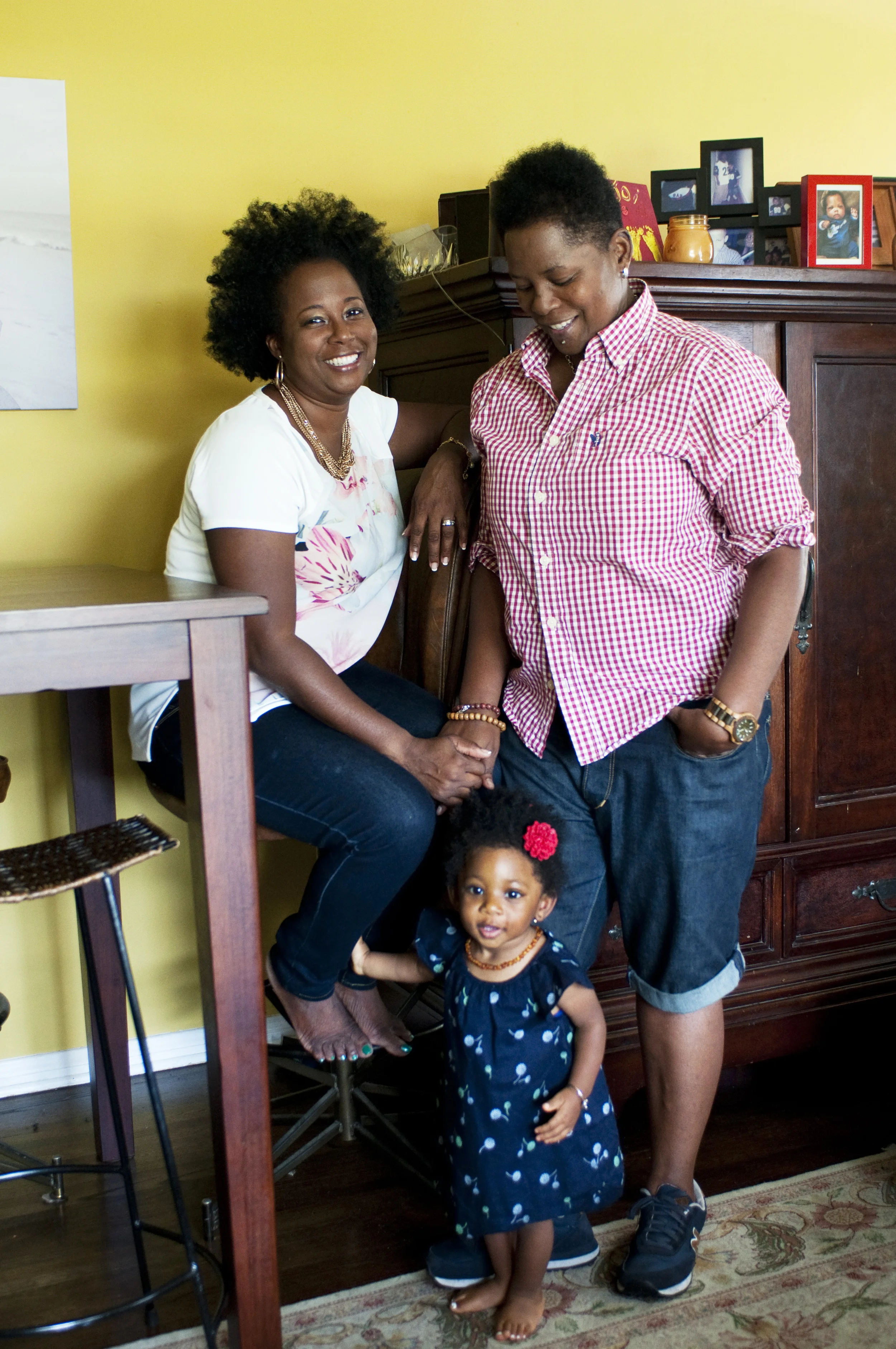 After writing her dissertation on risk factors for early teenage pregnancy and childbearing, Moore continued to study African-American families, looking, for example, at gender socialization. “One finding I had in my dissertation was that even in high-poverty, disadvantaged neighborhoods, there were pockets of stability and safety. And if girls were able to connect with those,” says Moore, “they had a positive outcome.” So when she started teaching at Columbia, she could have chosen to find families in nearby Harlem to interview and see where those pockets of stability were. But she felt there were a number of researchers in the field who had already been studying black families in those ways, while few were studying LGBT people and families of color.
