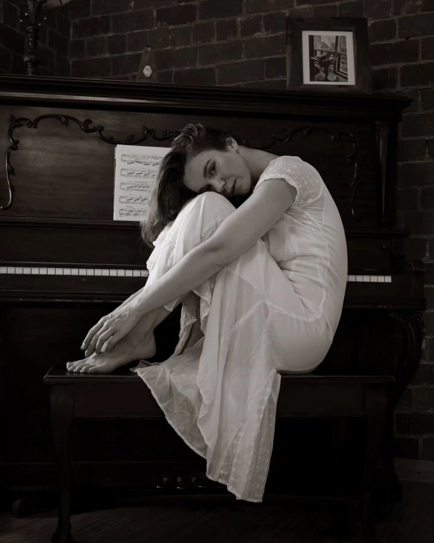 Model: @jaybanmodel
Location: @studiobonsoleil

#jaybanmodel #jayban #studiobonsoleil #blackandwhite #art #fineart #silver #blackandwhiltesilver #piano #artprint #artphoto