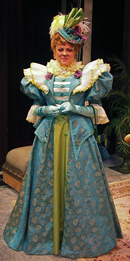 Gwen act 1 full view web.jpg